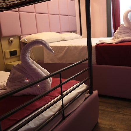 Dolce Vita Rooms Napoli Esterno foto