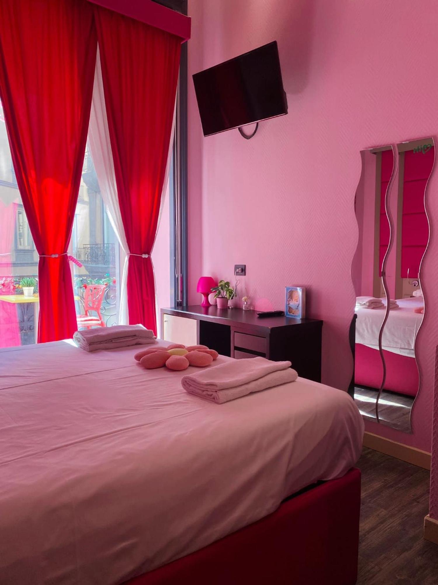 Dolce Vita Rooms Napoli Esterno foto